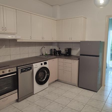 The Twelve In Iraklitsa Apartment Nea Iraklitsa ภายนอก รูปภาพ