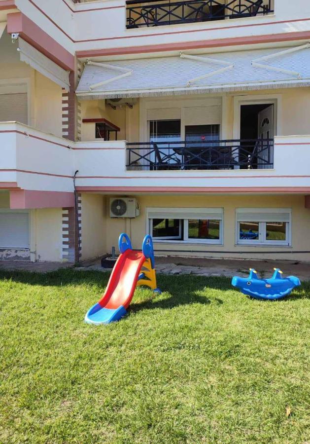 The Twelve In Iraklitsa Apartment Nea Iraklitsa ภายนอก รูปภาพ