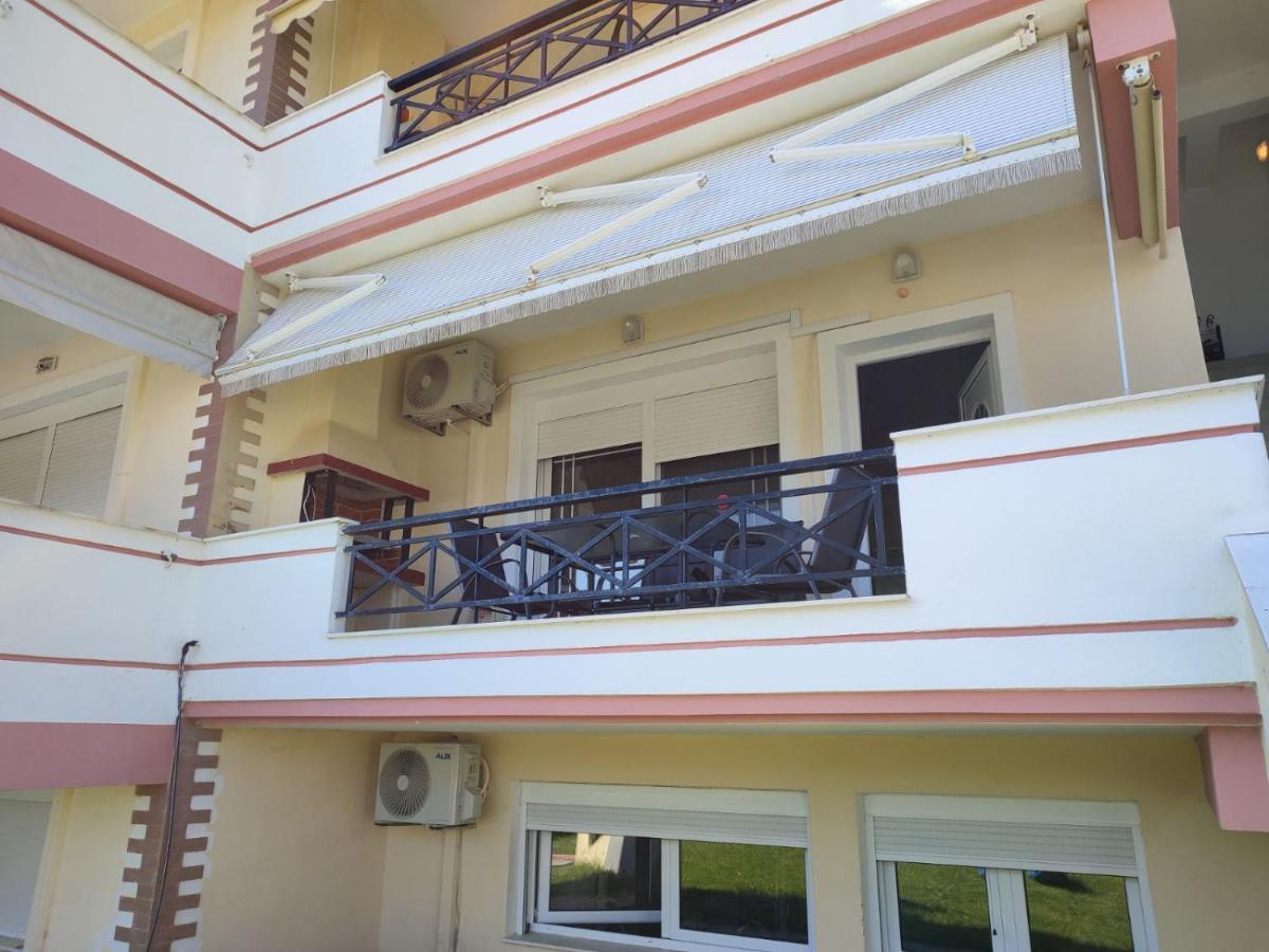The Twelve In Iraklitsa Apartment Nea Iraklitsa ภายนอก รูปภาพ