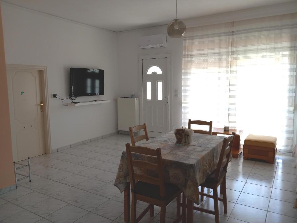 The Twelve In Iraklitsa Apartment Nea Iraklitsa ภายนอก รูปภาพ